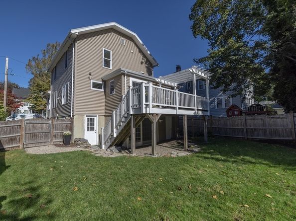 5 Intervale Rd, Wellesley MA 02481