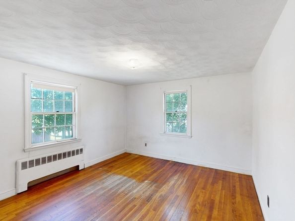 45 Chase Road, Waltham MA 02452