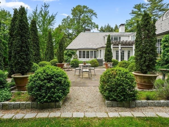 540 Chestnut Hill Ave, Brookline MA 02445