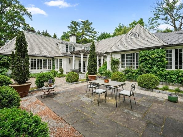 540 Chestnut Hill Ave, Brookline MA 02445