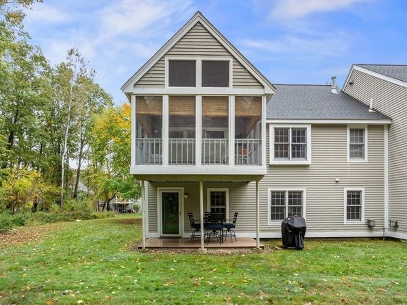 12 Brewster Lane 12, Acton MA 01720