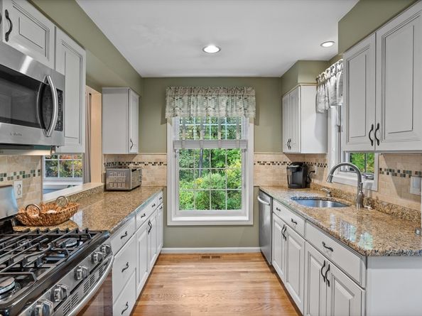 12 Brewster Lane 12, Acton MA 01720