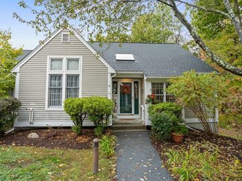 12 Brewster Lane