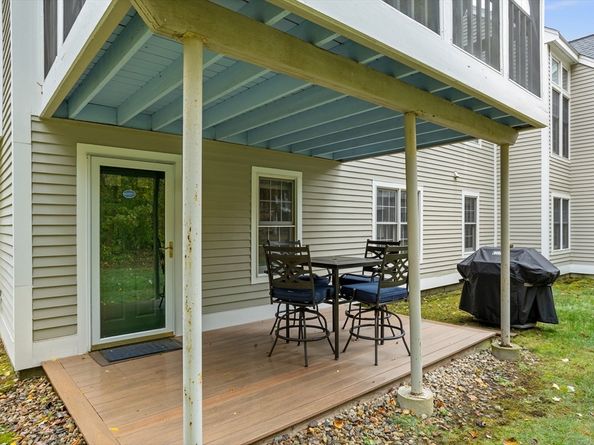 12 Brewster Lane 12, Acton MA 01720