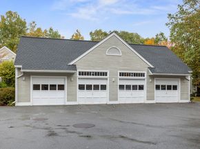 12 Brewster Lane 12, Acton MA 01720