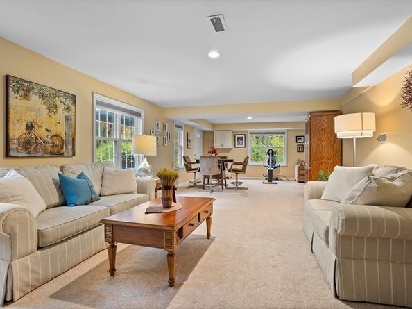12 Brewster Lane 12, Acton MA 01720