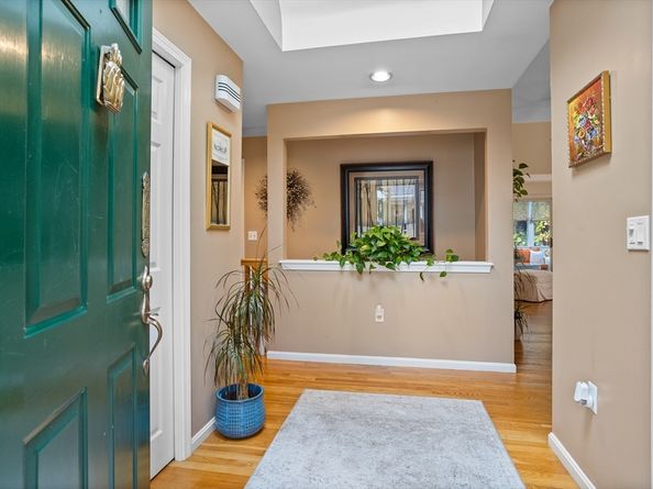 12 Brewster Lane 12, Acton MA 01720