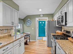 12 Brewster Lane 12, Acton MA 01720