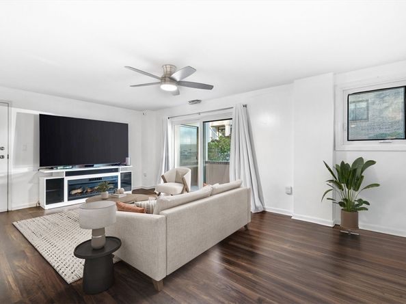 14 Bourbon St 25, Peabody MA 01960