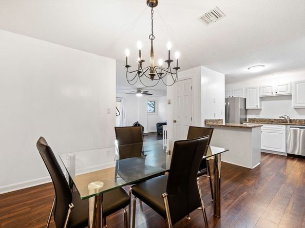 14 Bourbon St 25, Peabody MA 01960