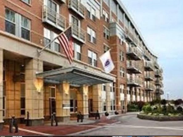 4 Battery Wharf 4504, Boston MA 02109