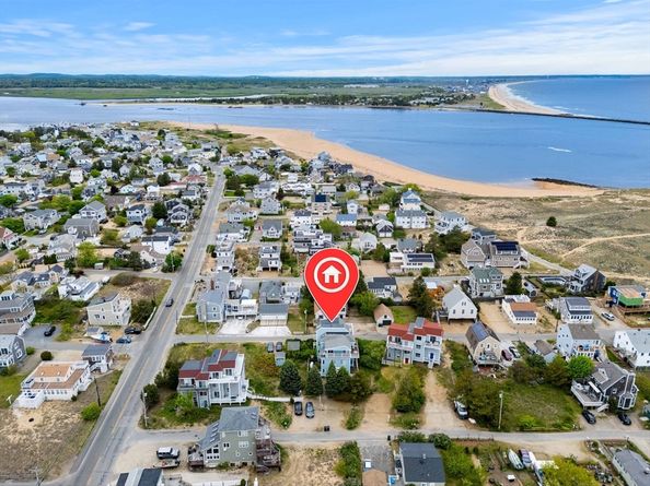 10 61st St 10, Newburyport MA 01950