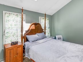64 Linebrook Rd, Ipswich MA 01938