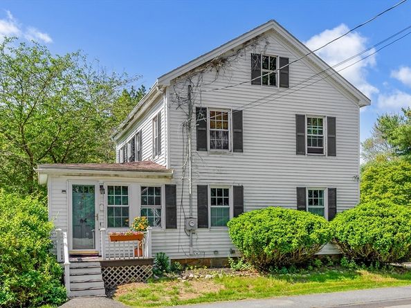 64 Linebrook Rd, Ipswich MA 01938