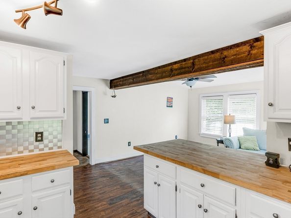 64 Linebrook Rd, Ipswich MA 01938
