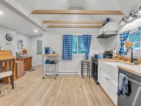 21 Myrtle Ave, Sterling MA 01564