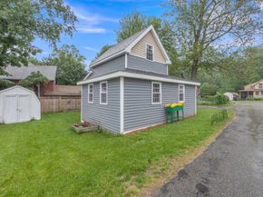 21 Myrtle Ave, Sterling MA 01564