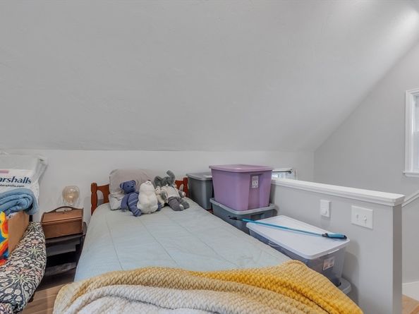 21 Myrtle Ave, Sterling MA 01564