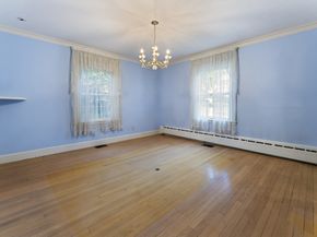 9 Dennison Rd, Worcester MA 01609