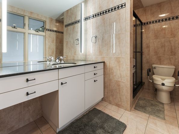9 Dennison Rd, Worcester MA 01609