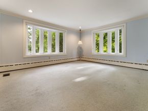 9 Dennison Rd, Worcester MA 01609