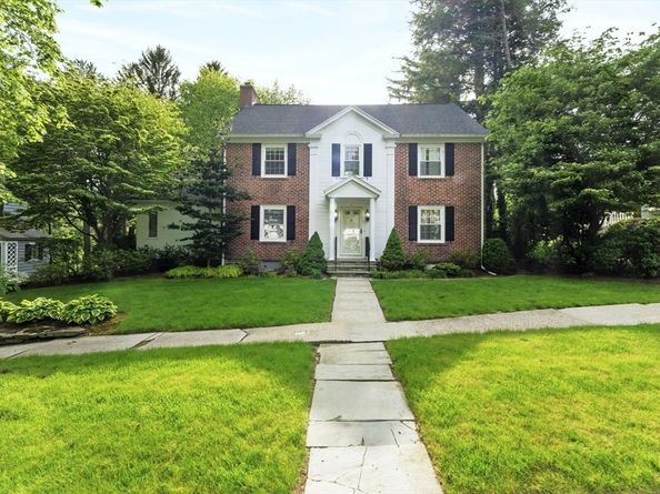 9 Dennison Rd, Worcester MA 01609