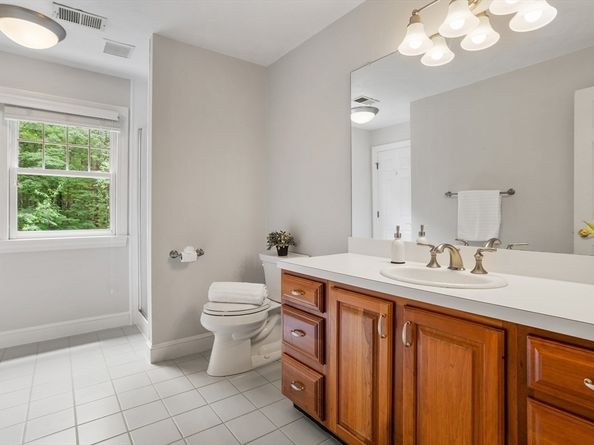 840-1 Old Rd To 9 Acre Corner, Concord MA 01742