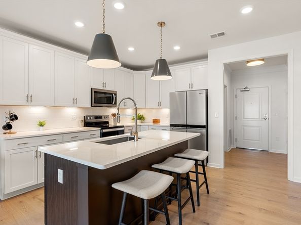 2 Codman Way 103, Westborough MA 01581