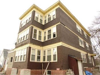 71 Astoria St