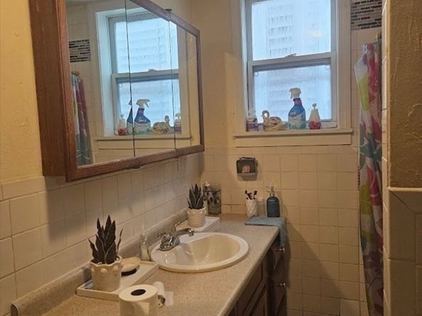 192 Chestnut St, Chelsea MA 02150