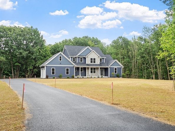 62 Bolton Rd Oakmont, Westminster MA 01473