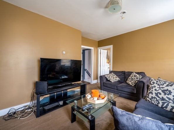 140-142 Leighton St, Fitchburg MA 01420