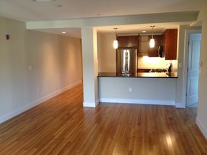 321 Hammond Pond Pkwy U301, Brookline MA 02467