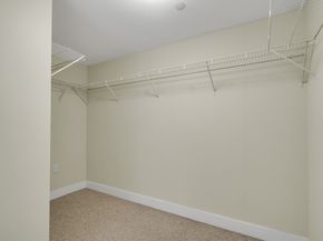 321 Hammond Pond Pkwy U301, Brookline MA 02467