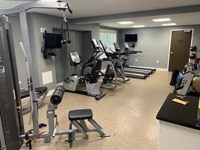 321 Hammond Pond Pkwy U301, Brookline MA 02467