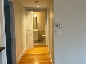 321 Hammond Pond Pkwy U301, Brookline MA 02467