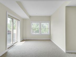 321 Hammond Pond Pkwy U301, Brookline MA 02467