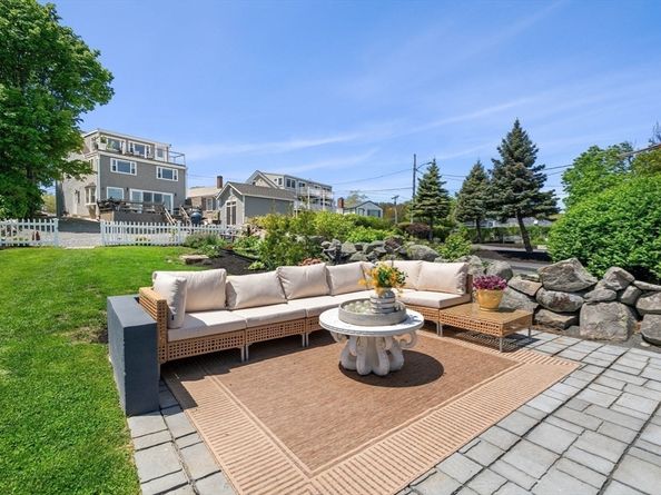 165 Granite St, Rockport MA 01966
