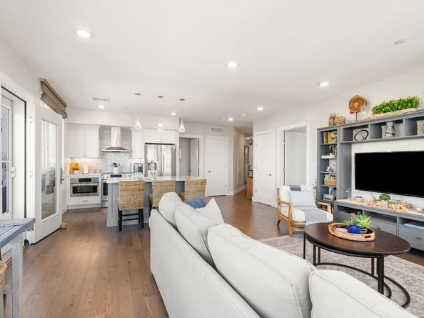 130 Broad Reach 409, Weymouth MA 02191