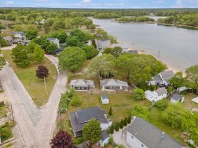 7 Crescent Place, Wareham MA 02571