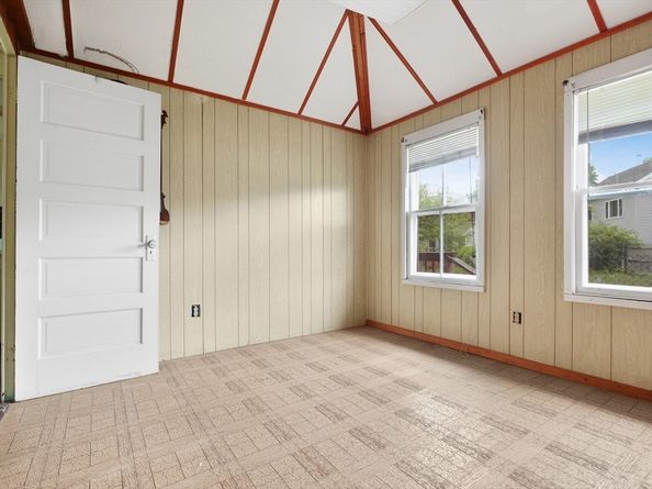 7 Crescent Place, Wareham MA 02571