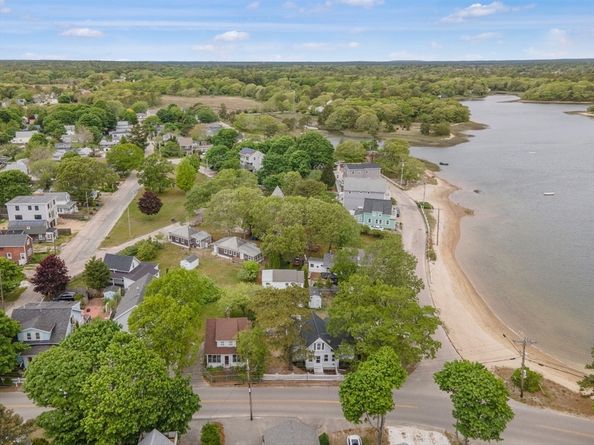 7 Crescent Place, Wareham MA 02571