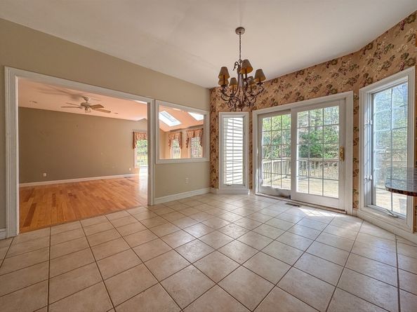 12 Appleseed Dr, Westborough MA 01581
