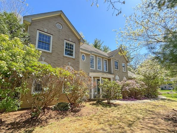 12 Appleseed Dr, Westborough MA 01581