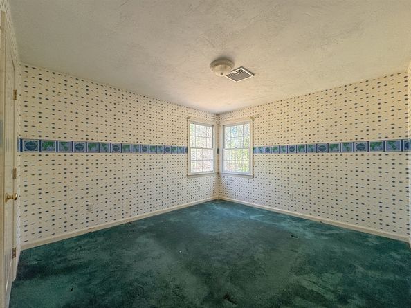 12 Appleseed Dr, Westborough MA 01581