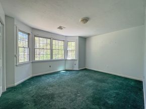 12 Appleseed Dr, Westborough MA 01581