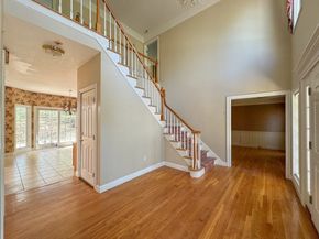 12 Appleseed Dr, Westborough MA 01581