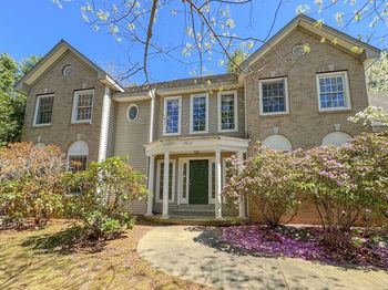 12 Appleseed Dr