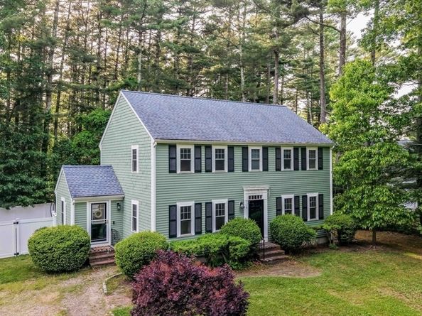 4 Rebecca Drive, Marion MA 02738