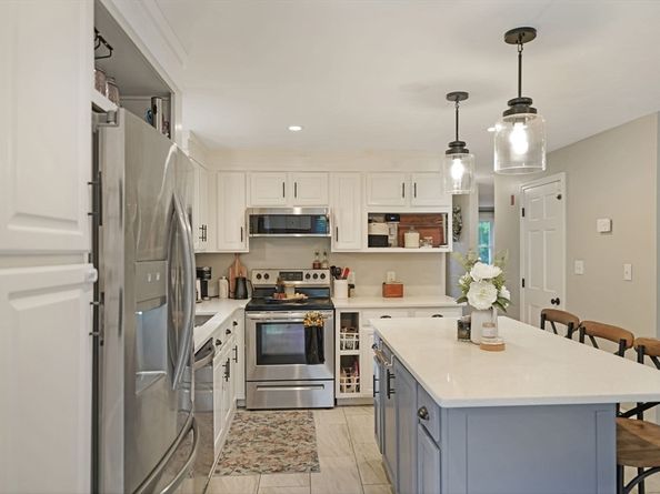 4 Rebecca Drive, Marion MA 02738